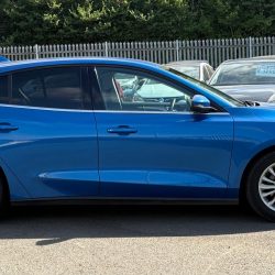 FORD FOCUS 1.0 EcoBoost 125 Titanium 5dr