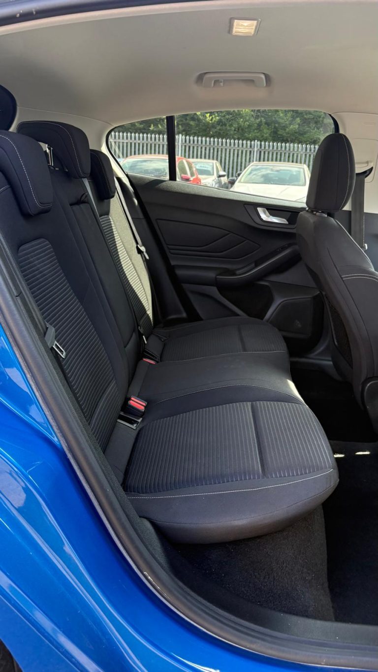FORD FOCUS 1.0 EcoBoost 125 Titanium 5dr