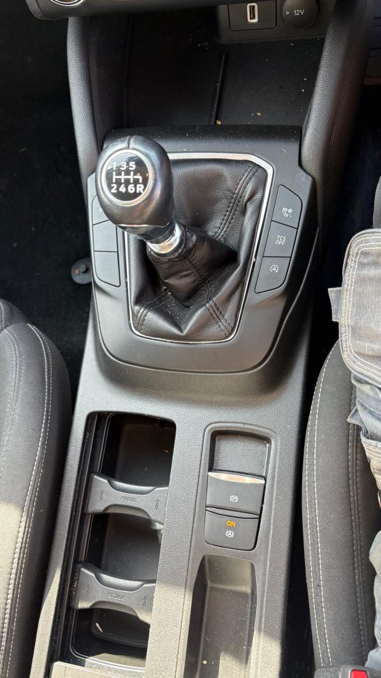FORD FOCUS 1.0 EcoBoost 125 Titanium 5dr