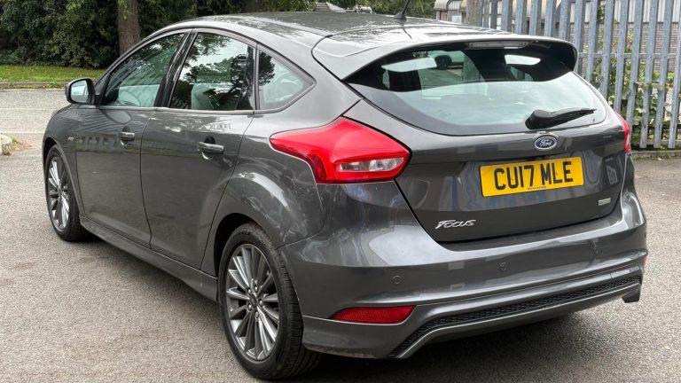 FORD FOCUS 1.0 ECOBOOST 125 ST-LINE PETROL MANUAL