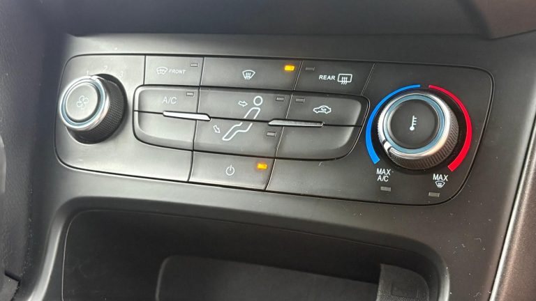 FORD FOCUS 1.0 ECOBOOST 125 ST-LINE PETROL MANUAL
